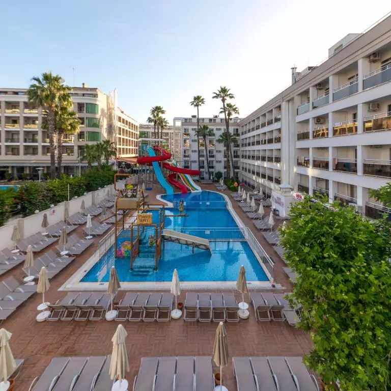 پارک آبی هتل پرایم بیچ مارماریس